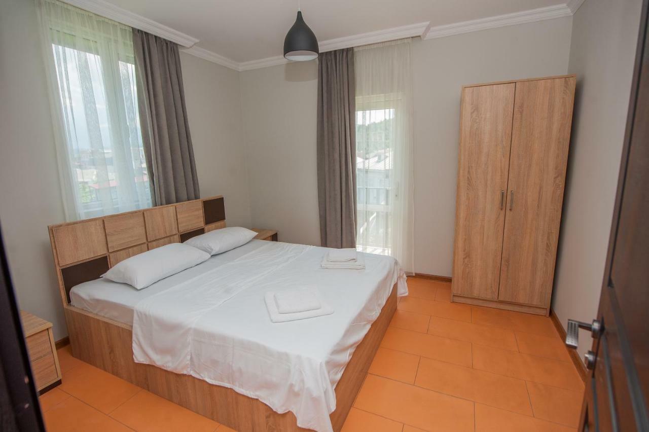 באטומי Hotel Cosmos מראה חיצוני תמונה
